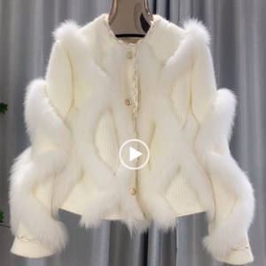 White fox fur Imported Australian wool 90 white goose down lining fur down jacket